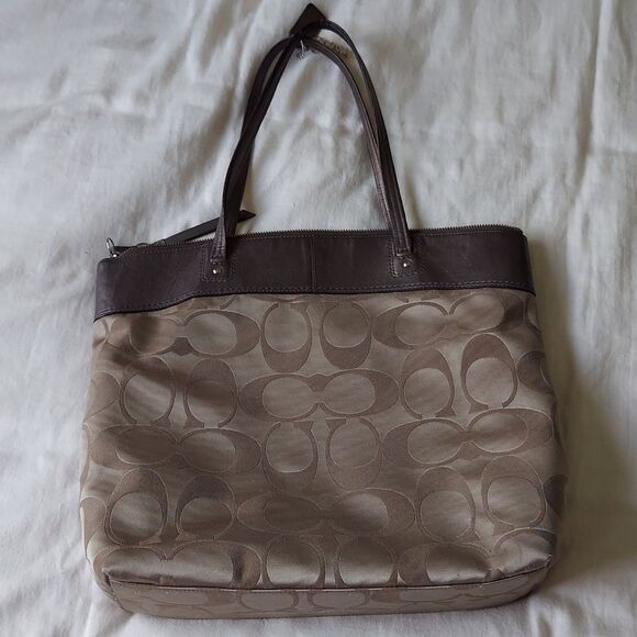 Coach Laura Signature Monogram Large Tote Shoulder Bag EUC - Picture 5 of 11
